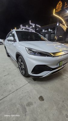 BYD YUAN PLYS 18500 u.e