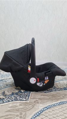 Продается коляска. Bolalar aravachasi sotiladi