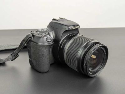 Canon EOS 200D 18-55 kit батарейки 3 шт. FullHd video