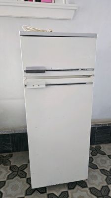 Продаю холодильник б/у, в рабочем состоянии