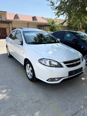 Chevrolet Jentra 3-P Elegant plus Metan Gaz 4-pakalena