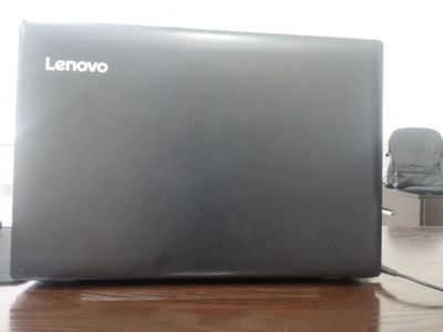 Notebuk lenova sotiladi
