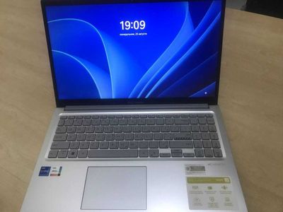 Продаётся в Фергане!!! ASUS Vivobook 15