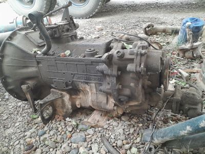 Маз ямз 239 каробка сотилади