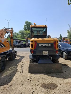 Экскаватор мини сотилади