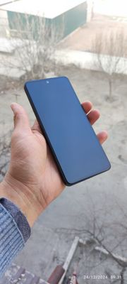 Redmi note 13 8+8/256 GB xotira