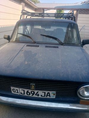vaz 2101 sotiladi 2 ta koki 10 milyon oqi 6 milyon