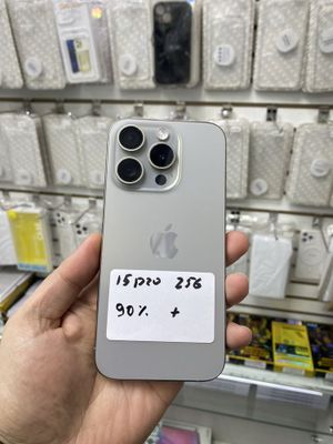 продаю iPhone 15pro 256G