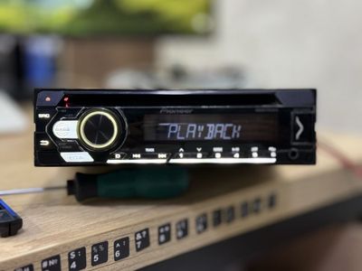 Pioneer DEH-S1150UB