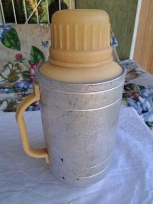 Алюминиевый термос комбайнёра.