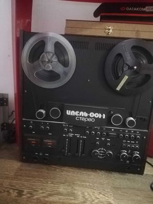 Продам катушечные магнитофоны 2 штуки