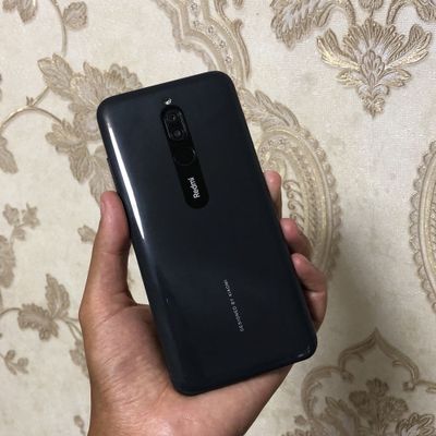 Redmi 8 4/64gb xolati ideal srochno sotiladi