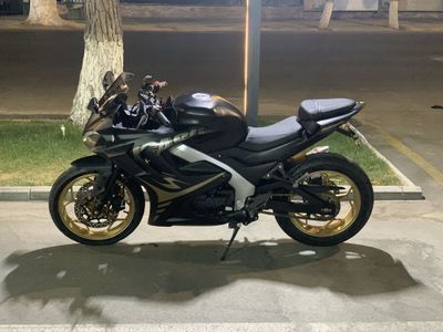 Мотоцикл Ducasu (ducati panigale) 300cc