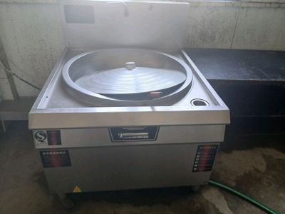 Elektronniy qozon restoran oshxonasi uchun