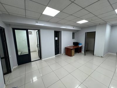 Помкщение 200 м2 для фармацевтов, косметологов, склад по ул.Мукимий