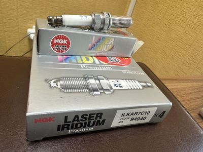 Свеча NGK ILKAR7C10 Laser Iridium Premium