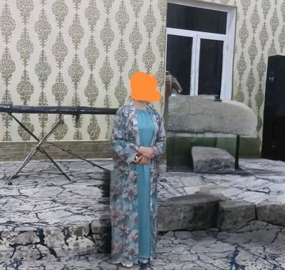 платье вечернее