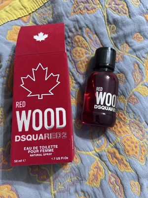Продам туалетную воду Red Wood DDSQUARED 2 . Италия Оригинал