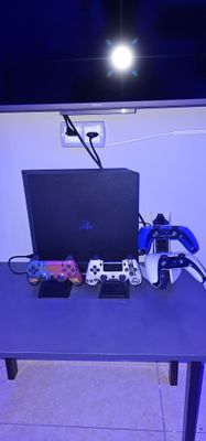 Playstation 4 pro 1000GB