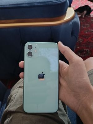 Iphone 11 128lik 83 emkost