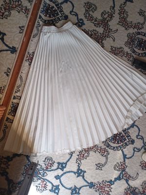yangi oq gafri yubka Uchkòprik tumani