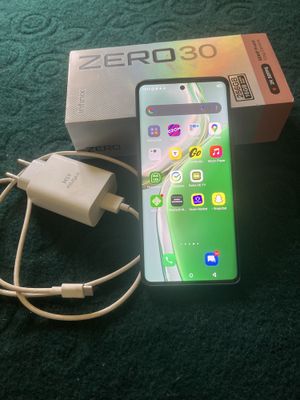 Infinix Zero 30 256 / 16