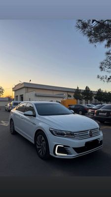 Volkswagen e-Bora 2019 elektromobil sotiladi