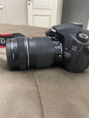 fotoaparat canon EOS 60 D