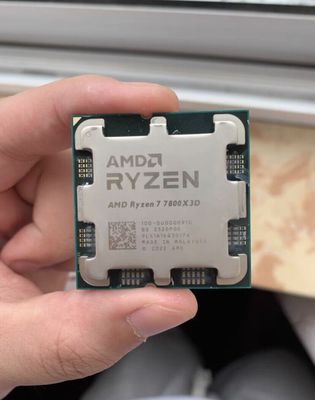 AMD Ryzen 7 7800X3D