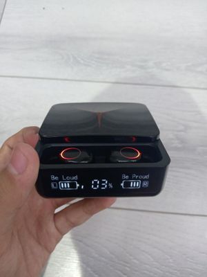 AirPods Mercedes безпроводной зарядчик