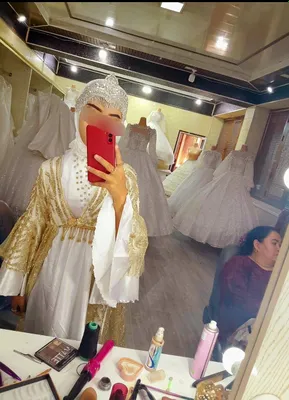 sotiladi qiz bazim uchun 1 marta kiyilgan