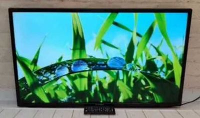 Срочно продаю Телевизор 40 LED Samsung Безсмарт