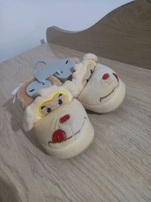 kichkintoy bola oyoq kiyimi
