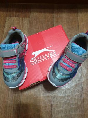 Кроссовки Slazenger 26 размер