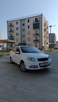 Nexia 3 AT sotiladi