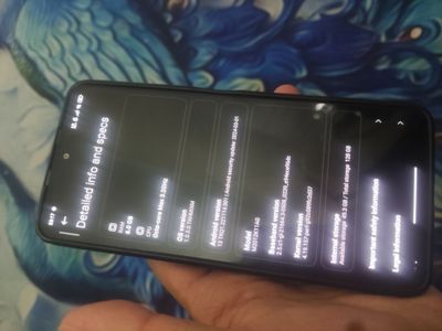 Poco F3 128 Gb sotiladi srochnaa