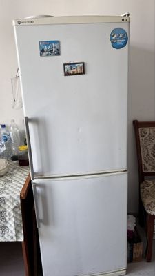 LG холодильник продается срочно