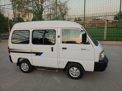 Автомобиль Damas Deluxe