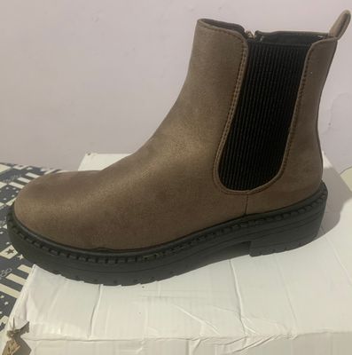 женские ботинки