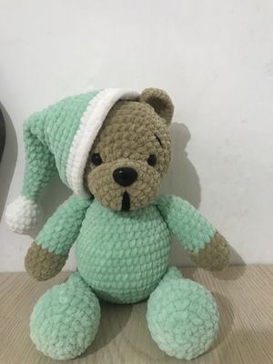 Игрушки вязаные.