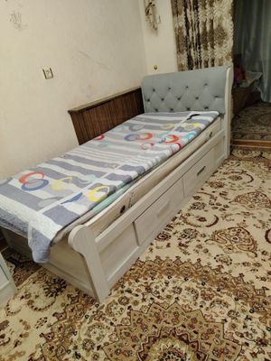 Detskiy kravat srochna sotiladi narxi 100$