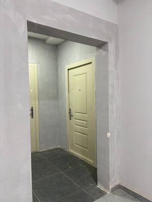 Сдаётся квартира в Чирчике 1 комнотная евро ремонт 40 кв метр