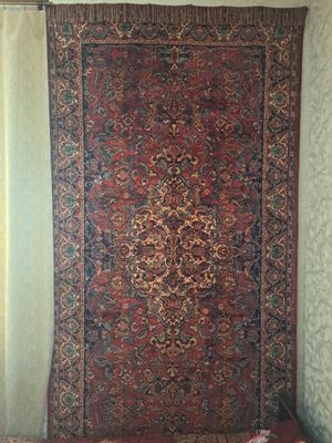 Продам 3 однотипных ковра