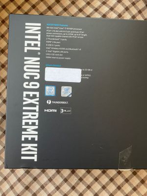 Компьтер Intel NUC 9 Extreme Kit