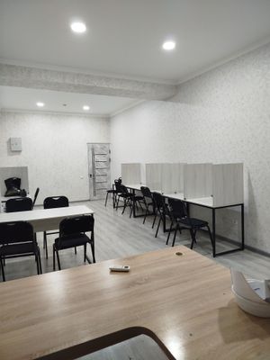 Депо Молл чиланзар25 кабинет 35м² с мебелью