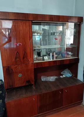 Сервант продается в/у