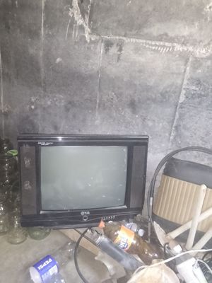 Eski televizor tuneli bilan birga
