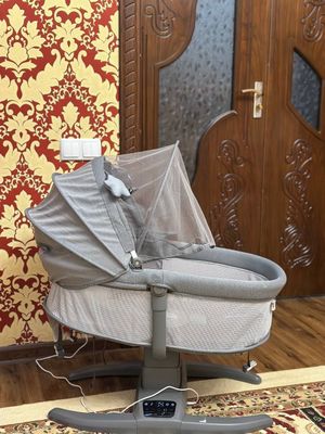 Продаю электрические качели