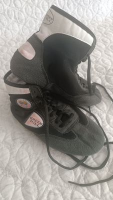 Продам детские борцовки