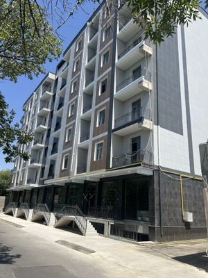 Сдается в аренду полуподвалный помещение 220 квадрат